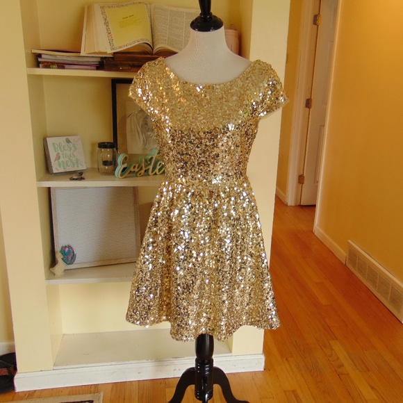 B Darlin Dresses & Skirts - B. Darlin Sequin Mini Dress